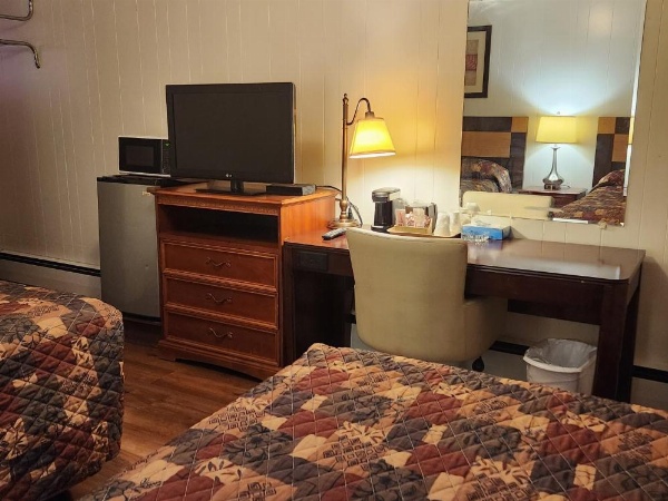 Cortland Motel image 12